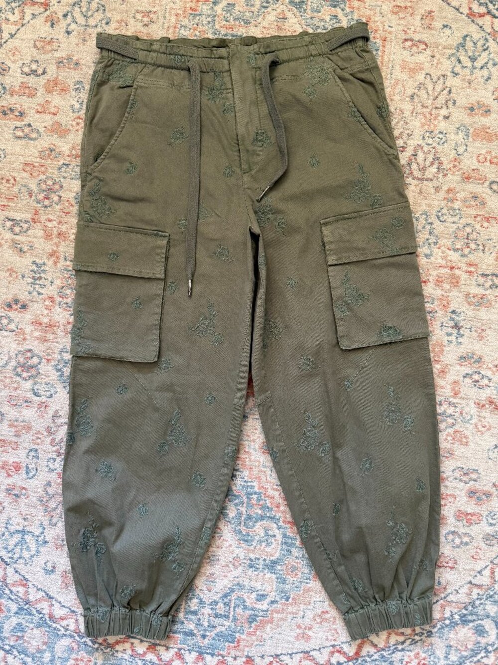 NEW Anthropologie Pilcro Ditsy Embroidered Drawstring Cargo Pants : Medium - Picture 4 of 9